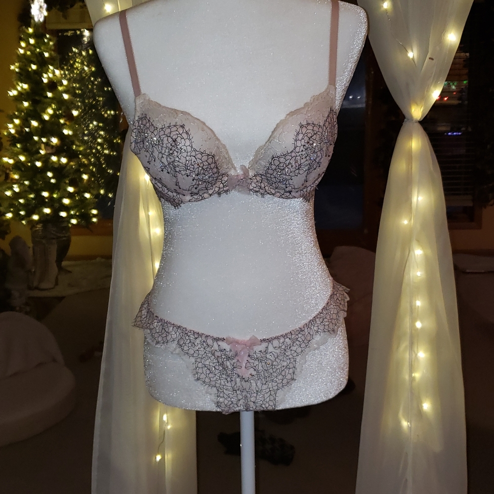 Victoria's secret lingerie set
